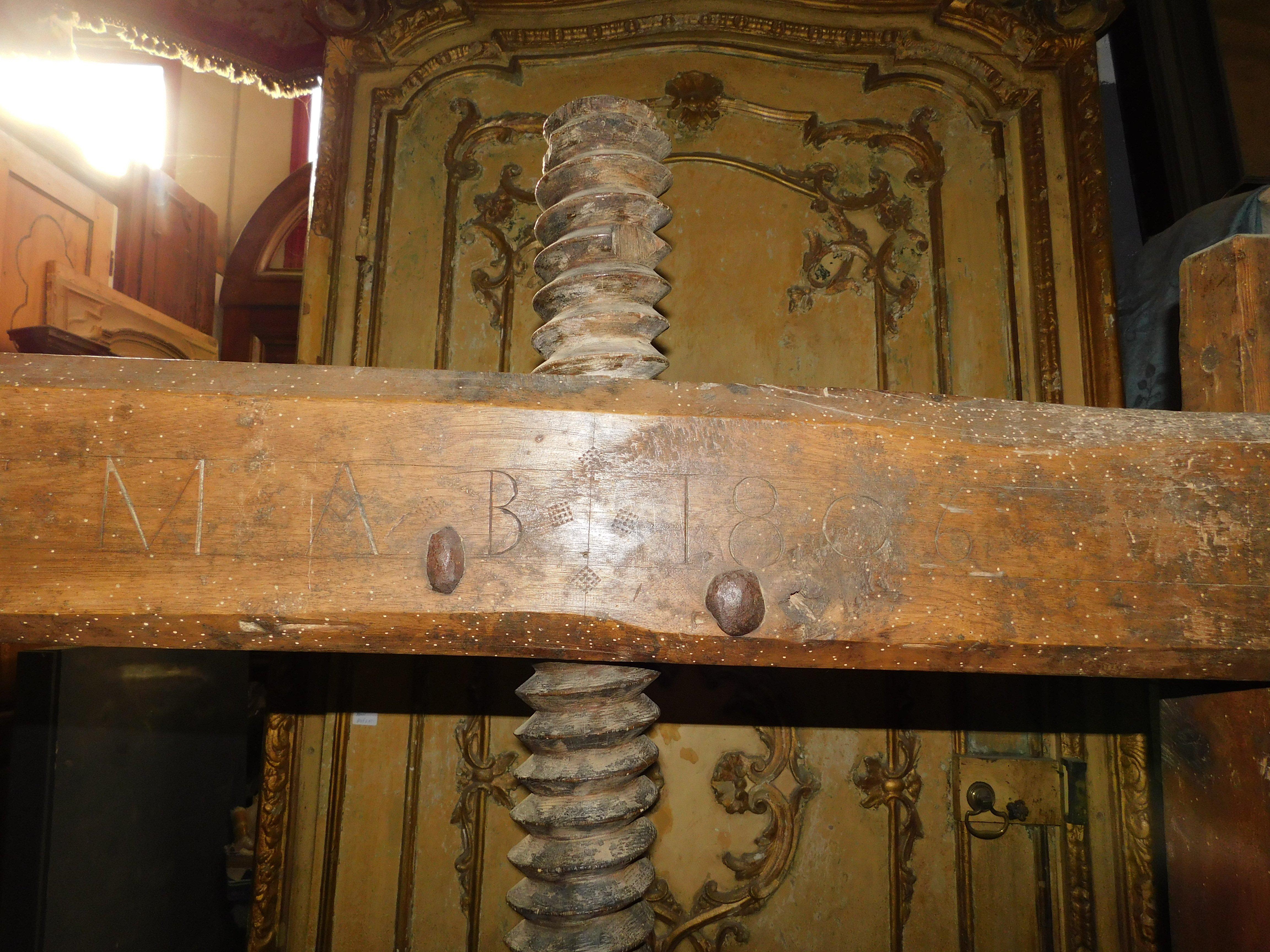 old honey press, wooden work tool, Italy In Good Condition For Sale In Cuneo, Italy (CN)