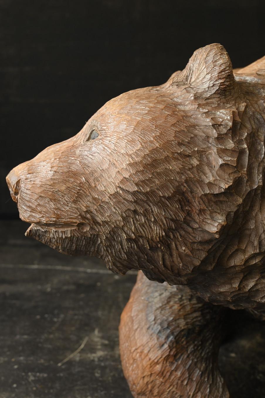 Old huge wooden carving of a bear from Hokkaido, Japan/Late 20th century 3