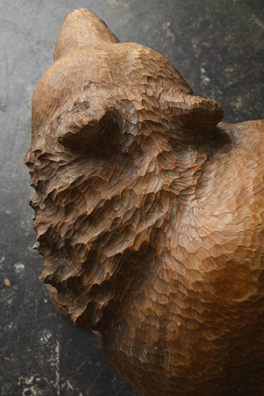 Old huge wooden carving of a bear from Hokkaido, Japan/Late 20th century 8
