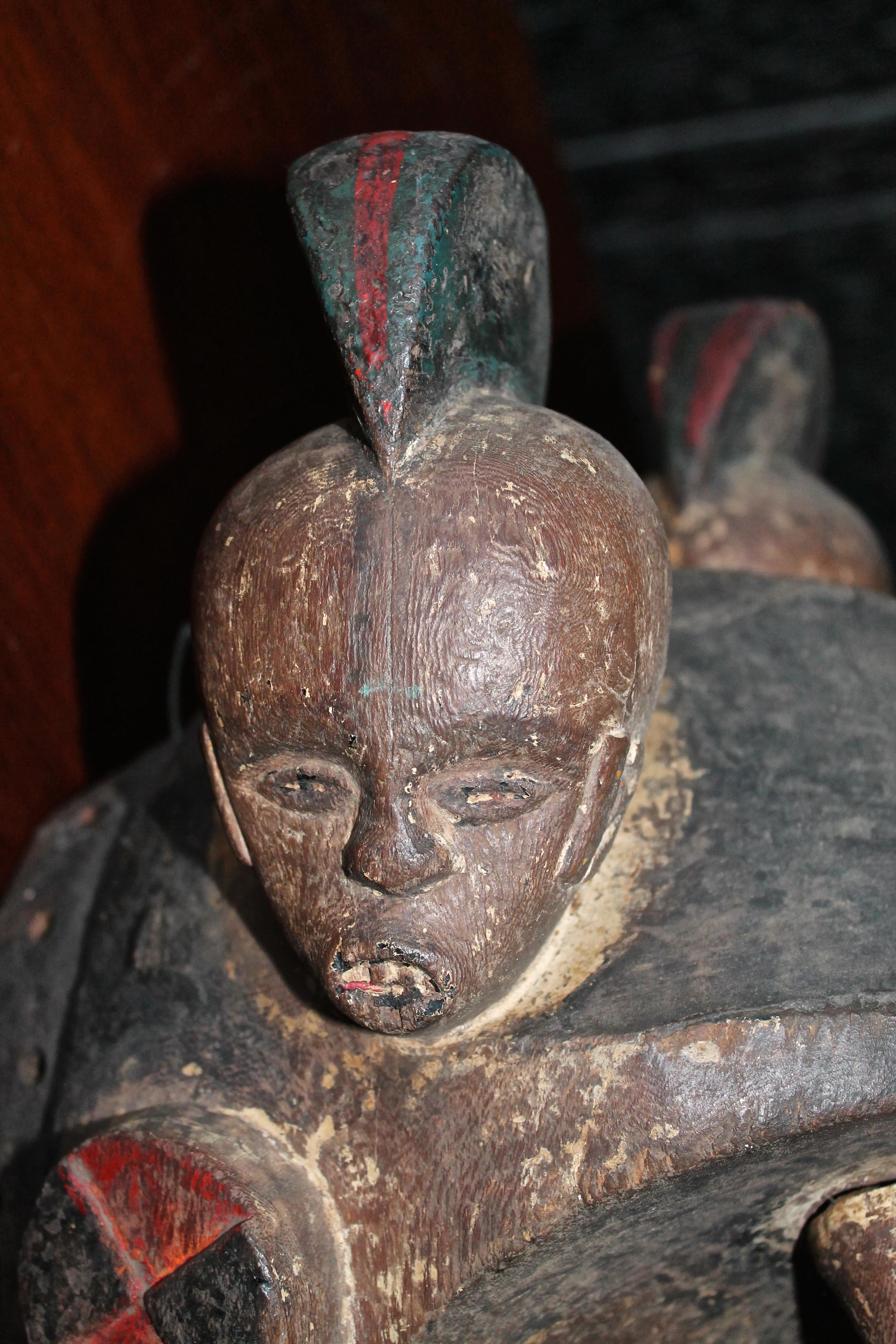 Alte Igbo „Izzi“ Elefantenmaske, Nigeria, afrikanische Skulptur (Holz) im Angebot