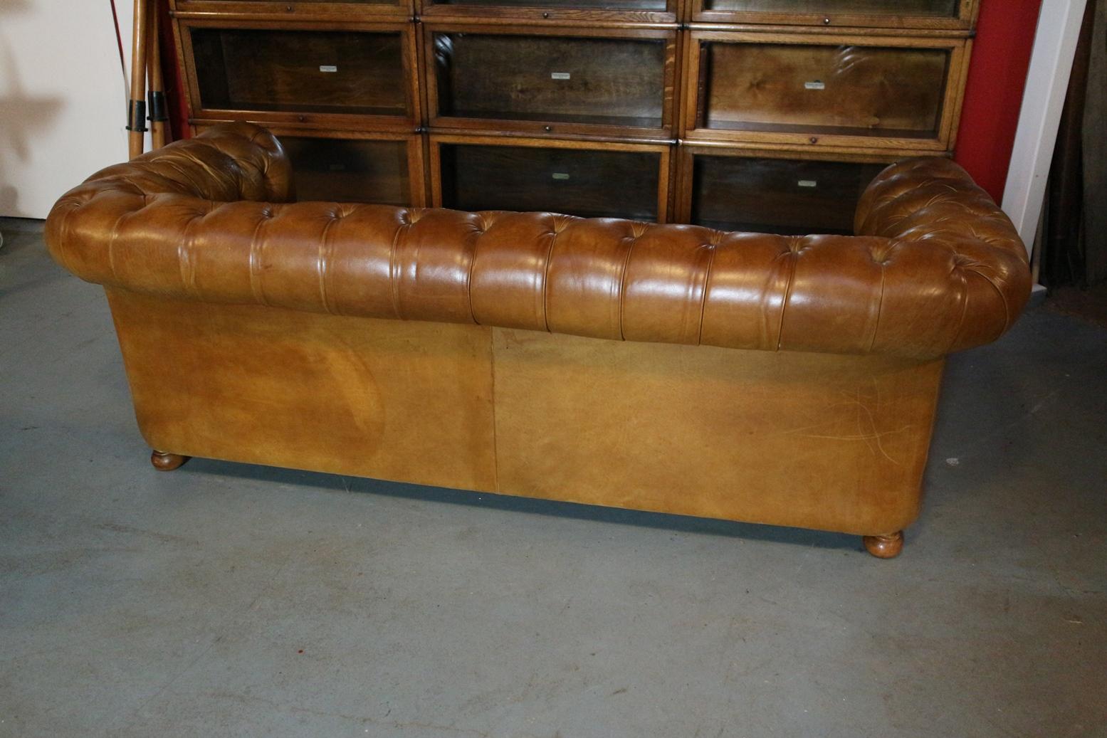 Old  Chesterfield Sofa in Good Condition 4