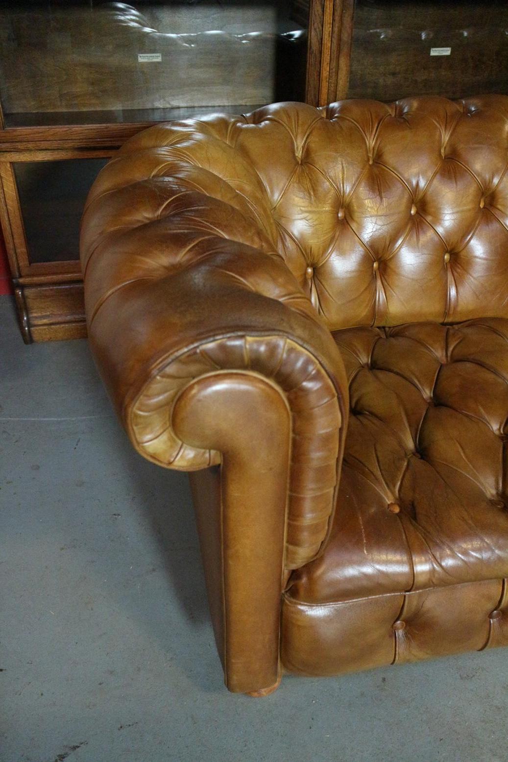 Old  Chesterfield Sofa in Good Condition 1