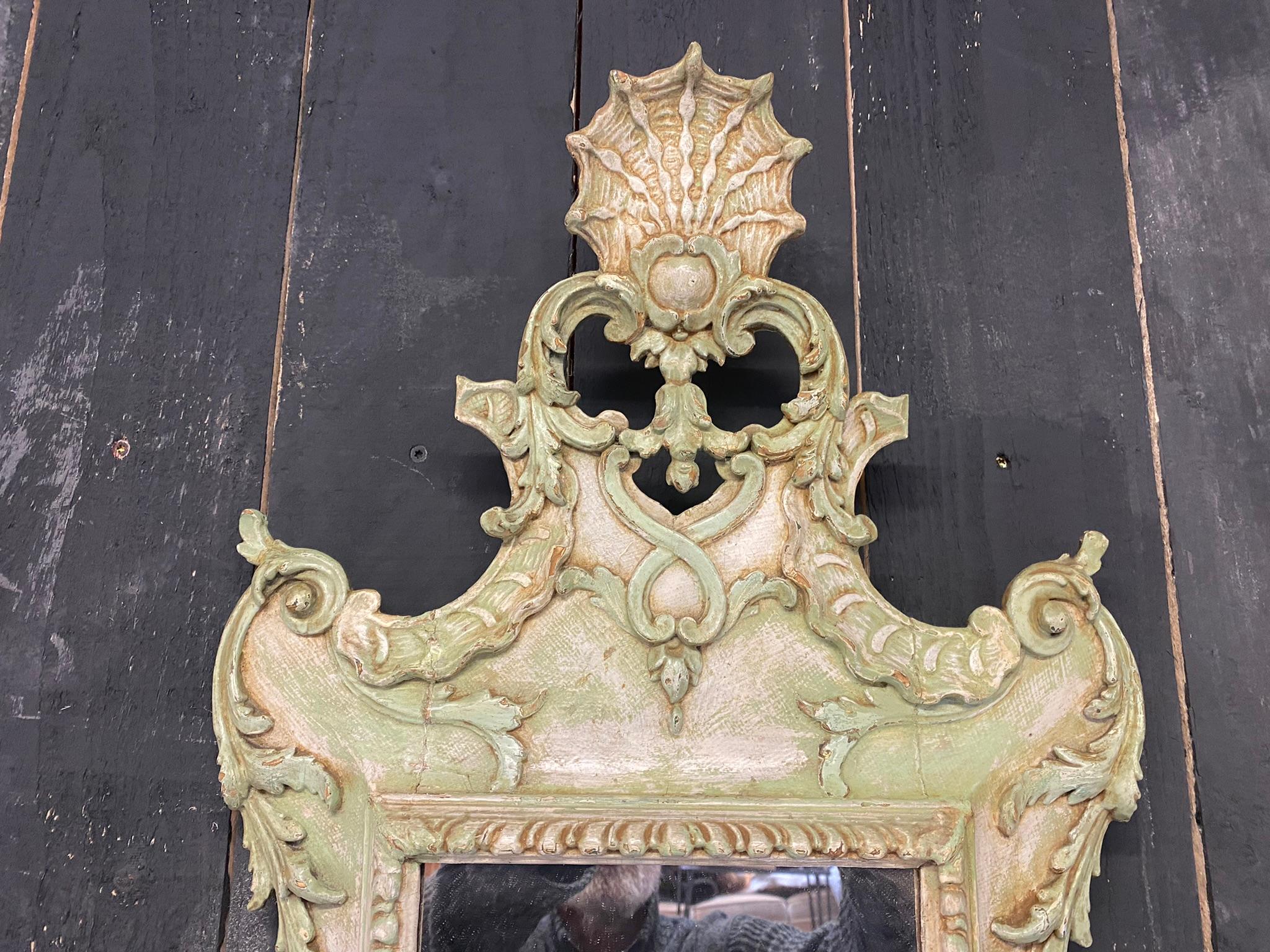 Old Italian Mirror in Carved and Patinated Wood circa 1900 In Good Condition For Sale In Saint-Ouen, FR