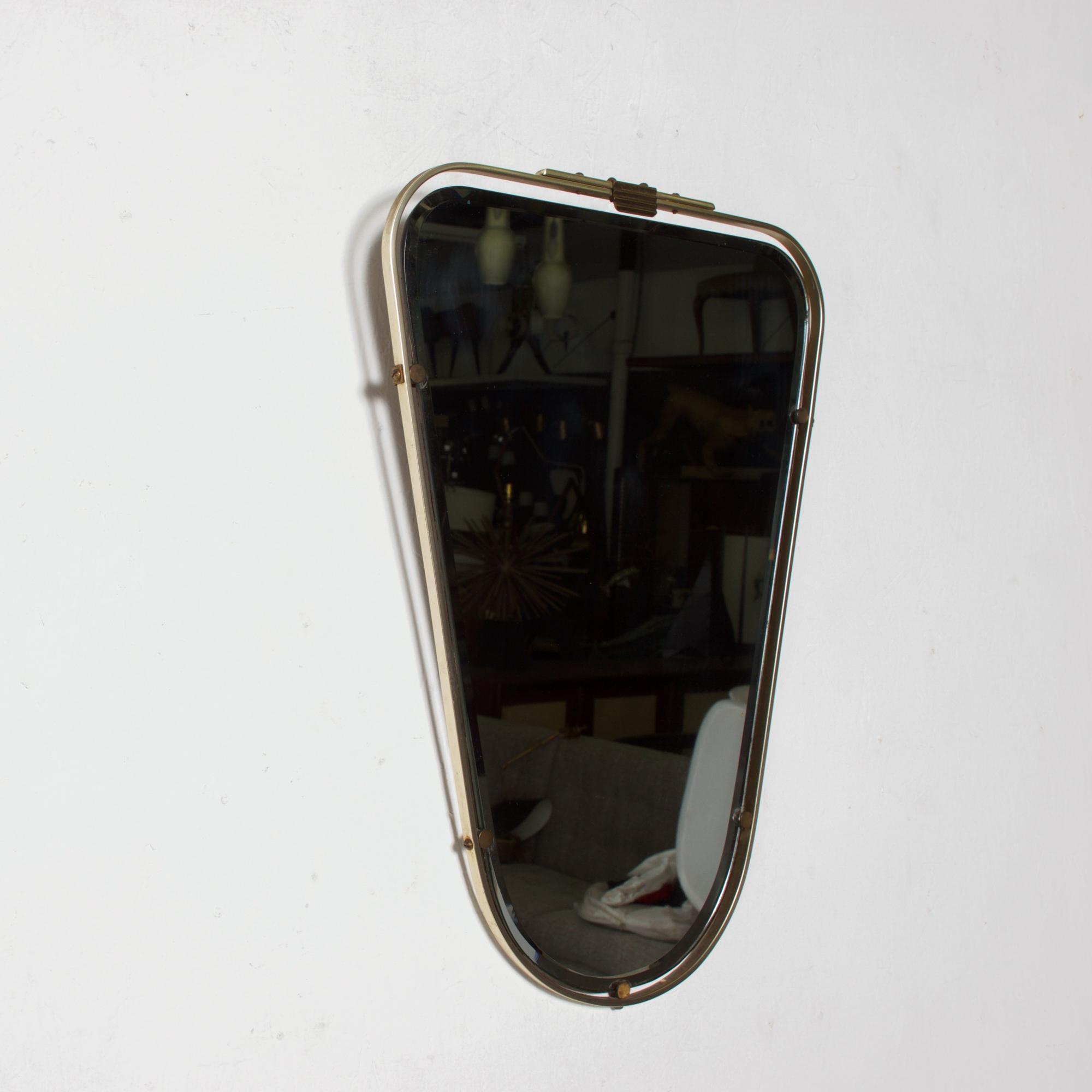 Mid-Century Modern Fontana Arte Regency Elongated Wall Mirror Elegant Shield Style Gio Ponti 1950s