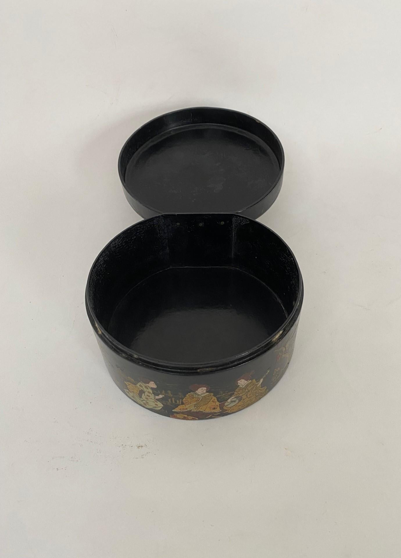 Hand-Painted Old Japanese Black Lacquered Decorative Round Papier Mache Box with Hinged Top For Sale