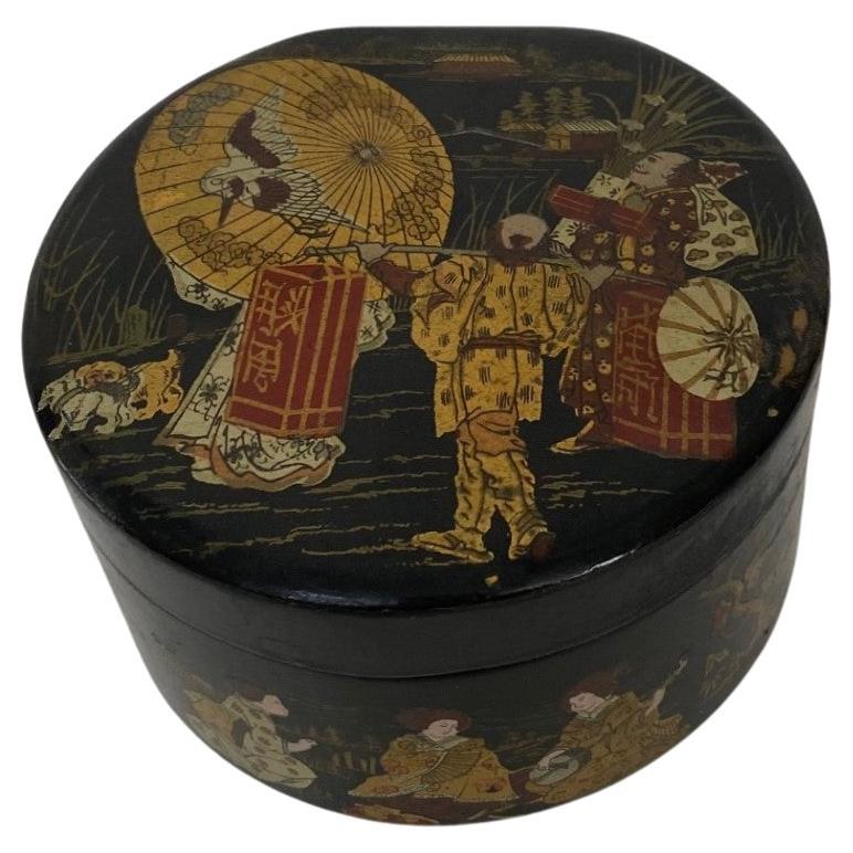 Old Japanese Black Lacquered Decorative Round Papier Mache Box with Hinged Top For Sale