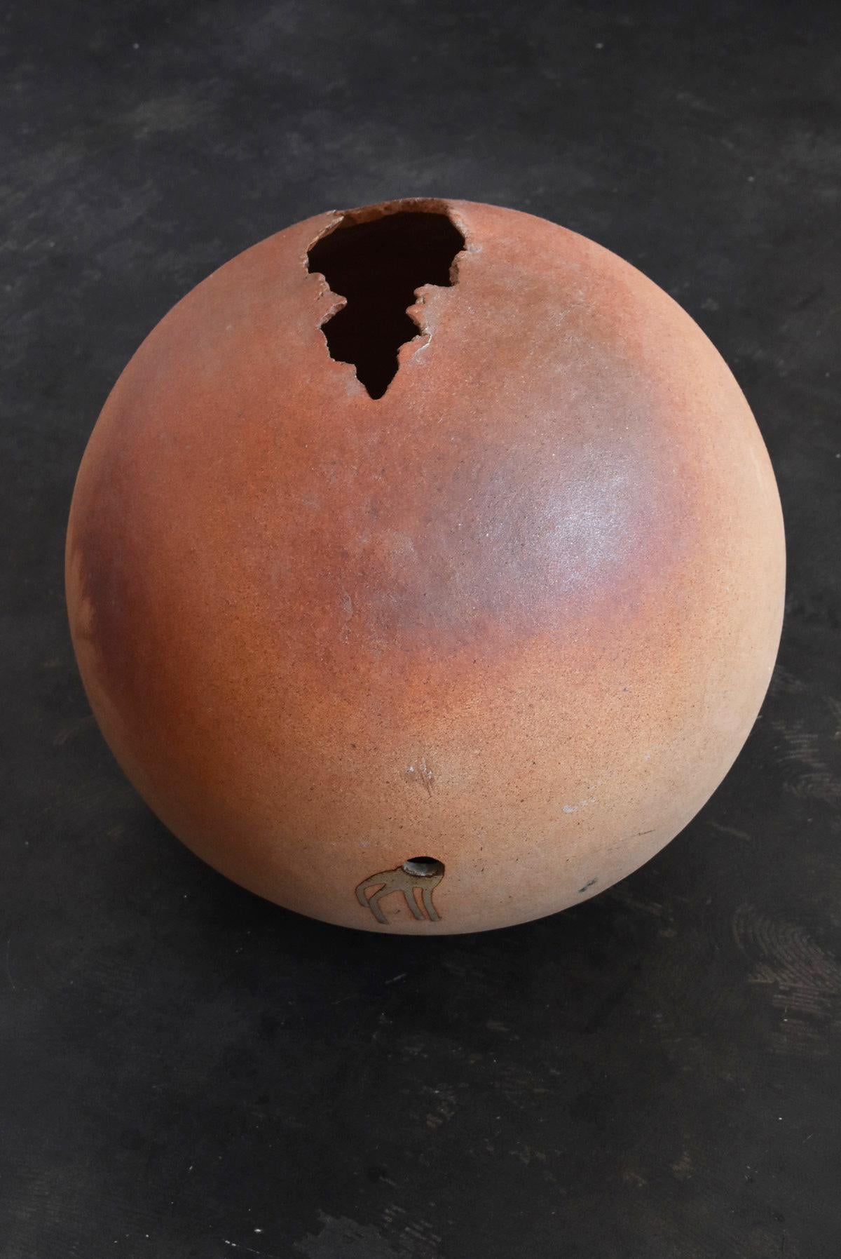 Old Japanese Ceramic Works / Egg-Shaped Terracotta, Early 20th Century In Good Condition In Sammu-shi, Chiba
