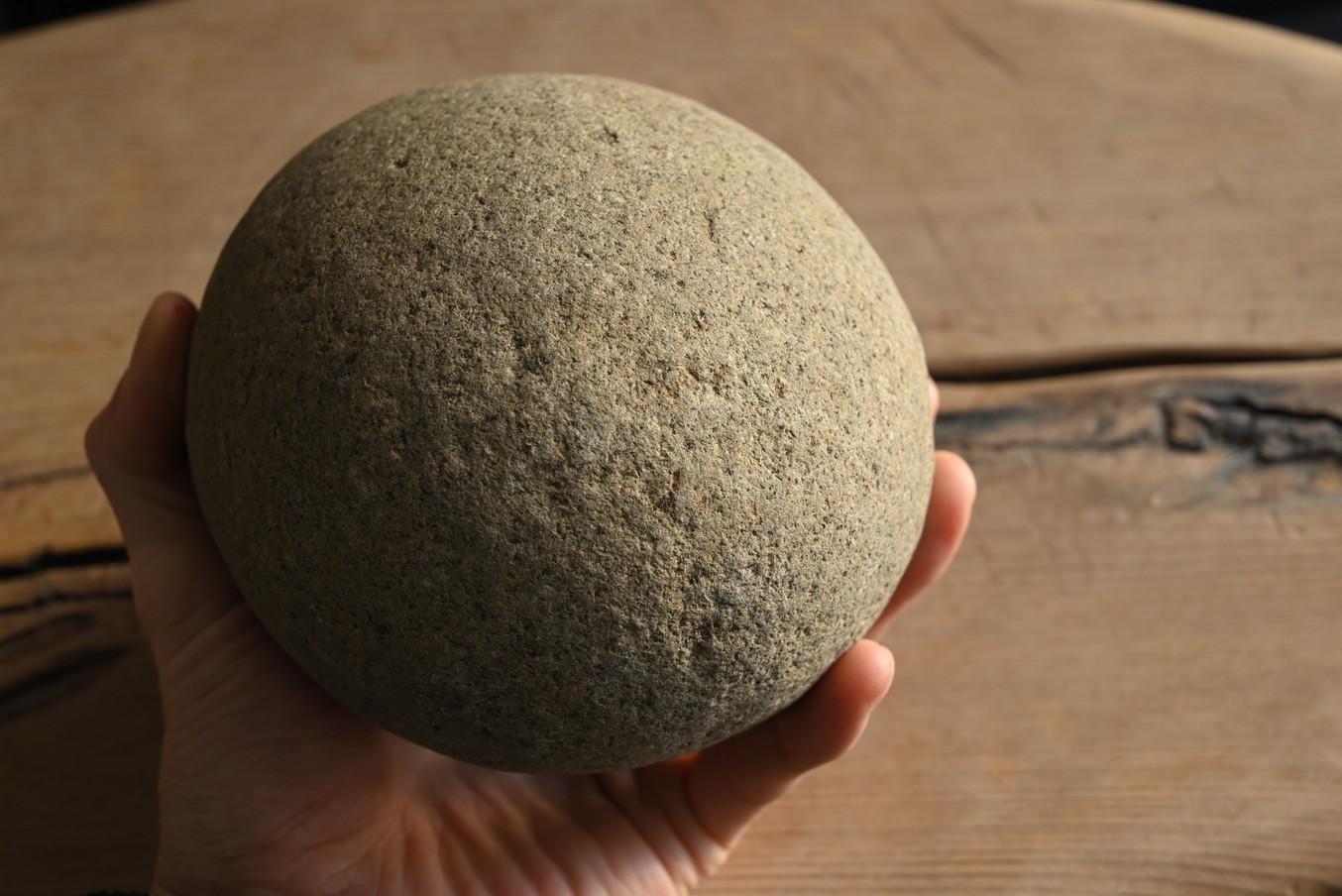 Old Japanese egg-shaped appreciation stone/stone object/Japanese scholar's stone 2