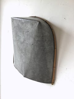 Ancien Dustpan japonais fabriqué à la main en étain réutilisé et en bambou