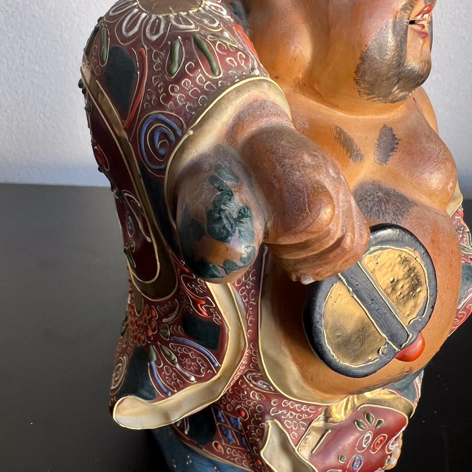 Porcelana japonesa antigua Kutani Hotei Buda sonriente de colores en venta 4