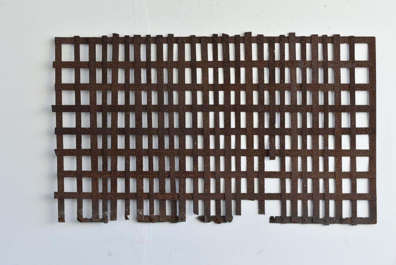 Old Japanese Lattice-Shaped Object Made of Iron Plate / 1868-1940 / Abstract Art 5