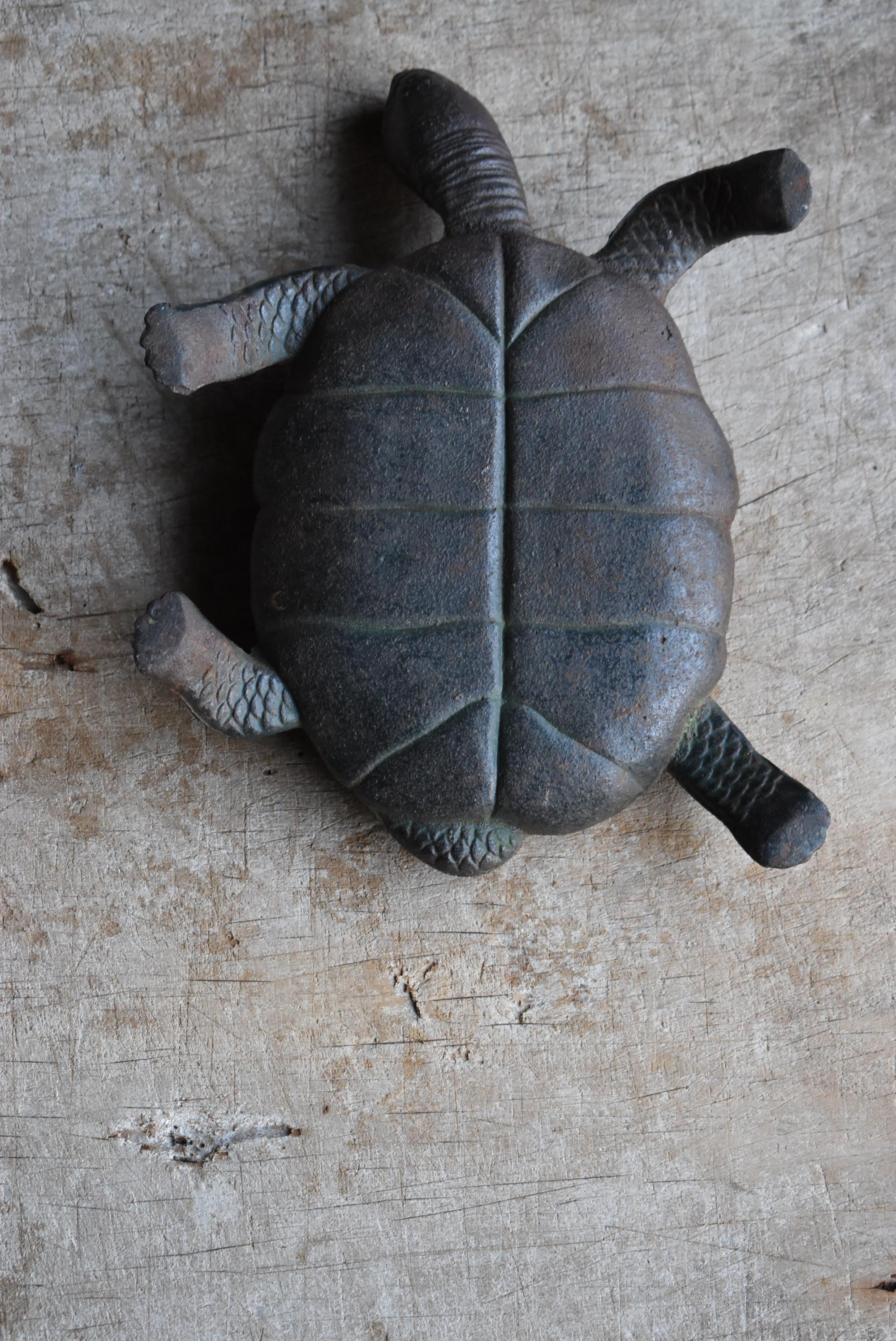 Antigua Tortuga Japonesa de Hierro Artesanal 1960s-1980s / Wabi Sabi 9