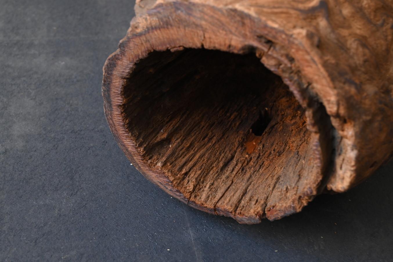 Old Japanese natural wood wall vase/20th century/Wabi-sabi object For Sale 12