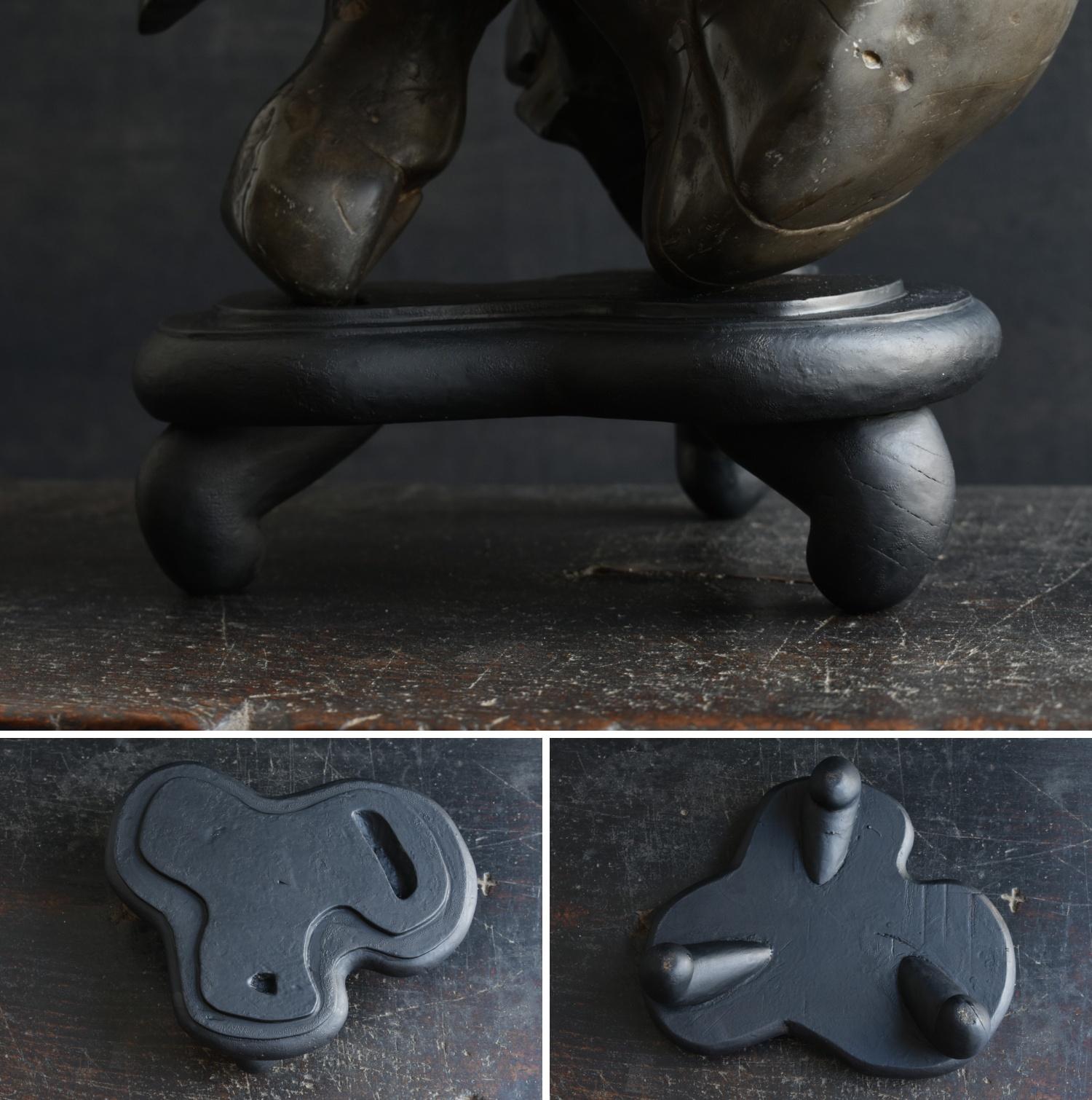 Sculpté à la main Ancienne pierre d'érudit japonaise/coquille de tortue Type pierre/appréciation pierre/suiseki en vente