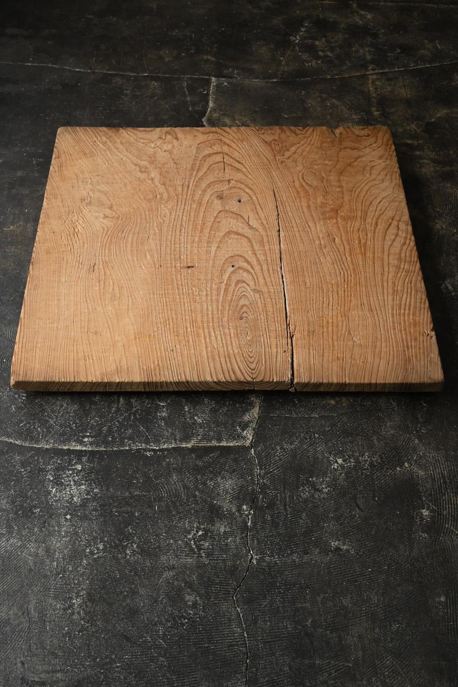 Meiji Old Japanese simple wood grain wall hanging board / 1868-1920 / Wabi-sabi board