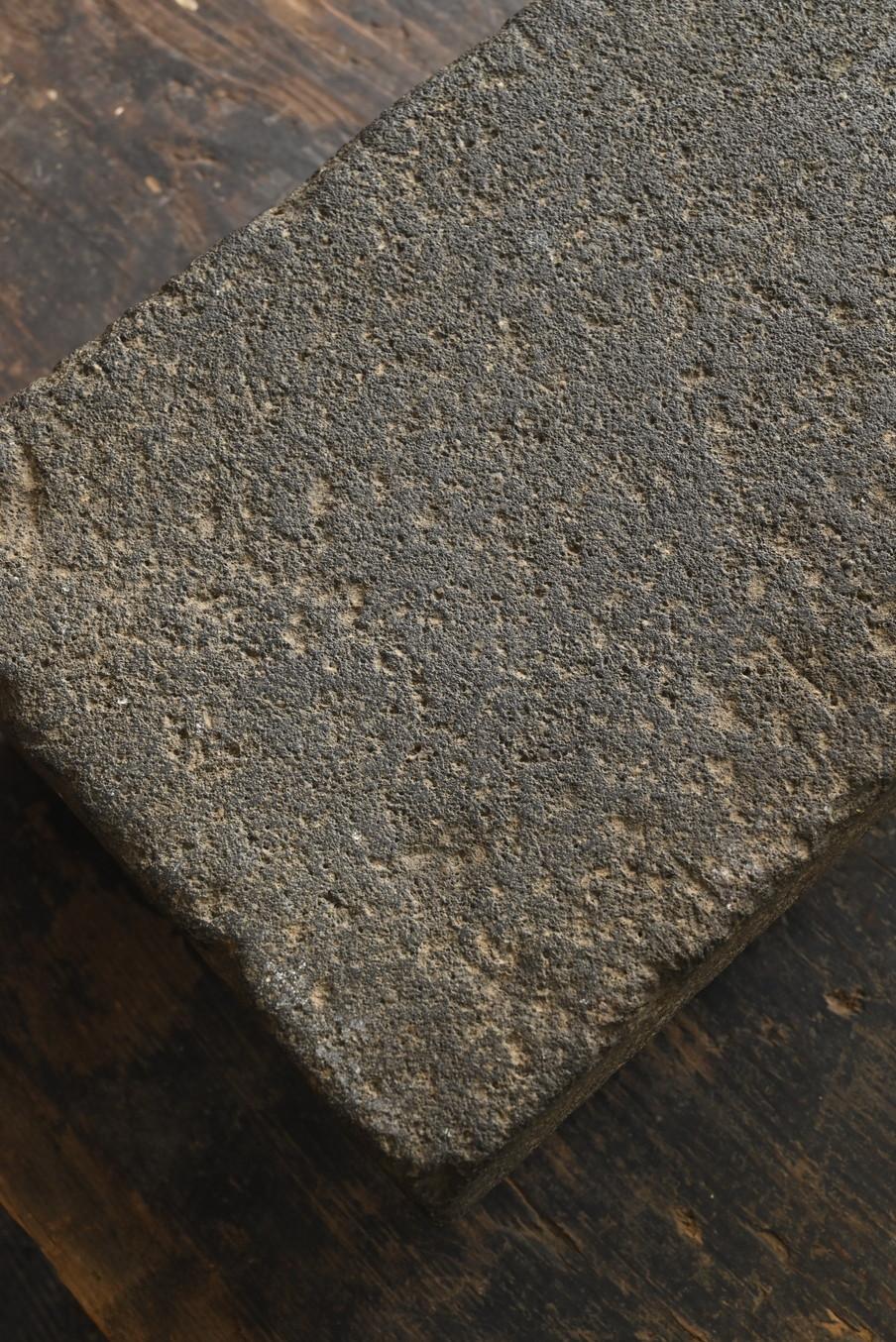 Antiguo expositor japonés de piedra y hormigón/finales del siglo XX/positor de bonsáis en venta 3