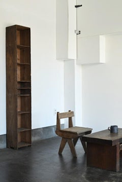 Altes japanisches, dünnes, langes Holzregal/display-Regal/20. Jahrhundert