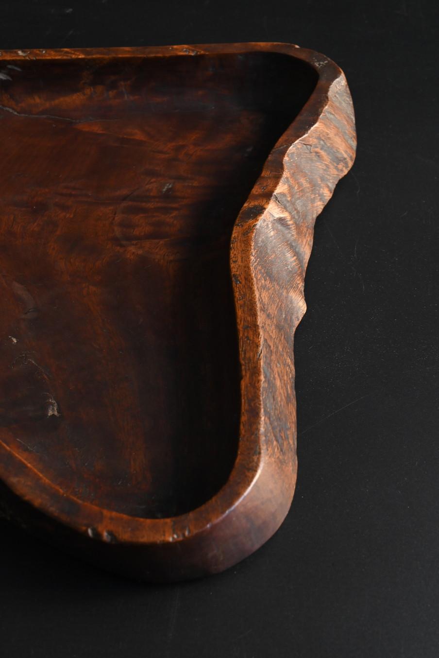 Altes japanisches Wabi-sabi-Holztablett / 20. Jahrhundert/Tischgeschirr[obon] im Angebot 4