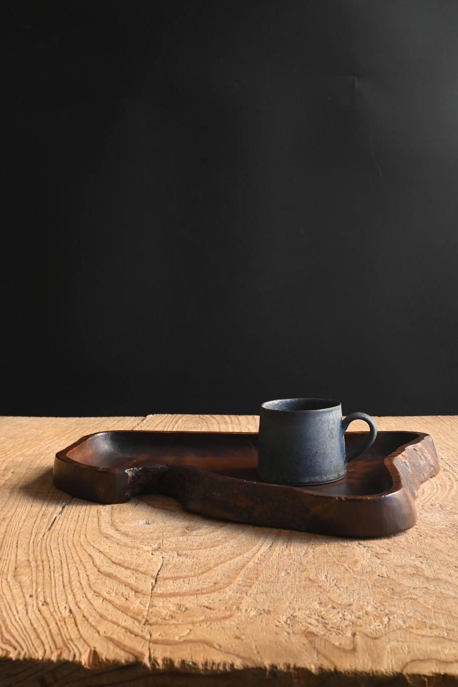 Altes japanisches Wabi-sabi-Holztablett / 20. Jahrhundert/Tischgeschirr[obon] im Angebot 13