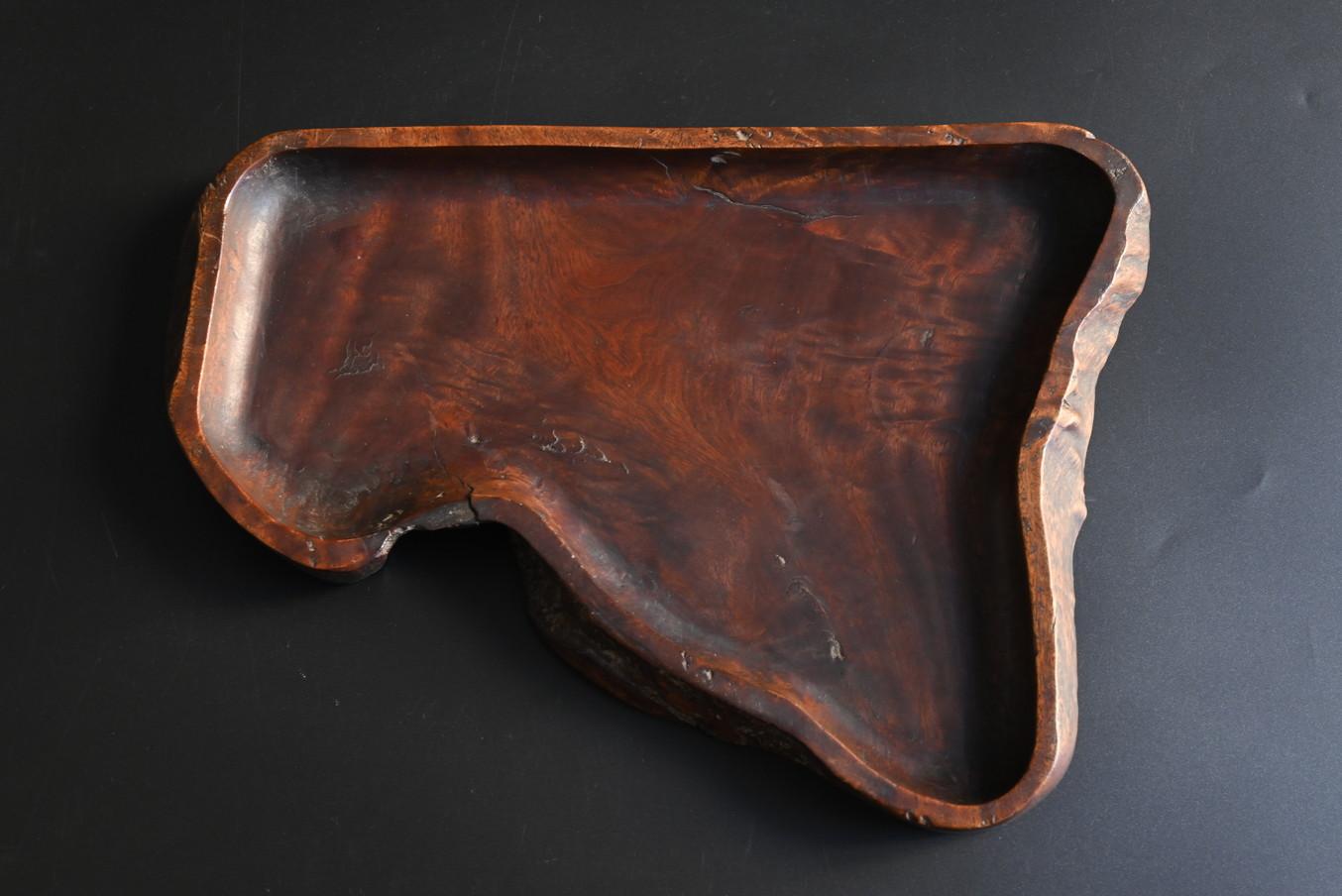 Altes japanisches Wabi-sabi-Holztablett / 20. Jahrhundert/Tischgeschirr[obon] im Angebot 3