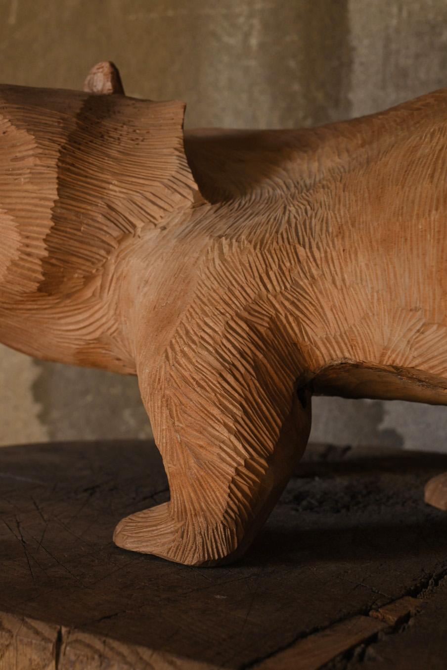 Antigua figura de oso/animal tallada en madera japonesa/época Showa en venta 3
