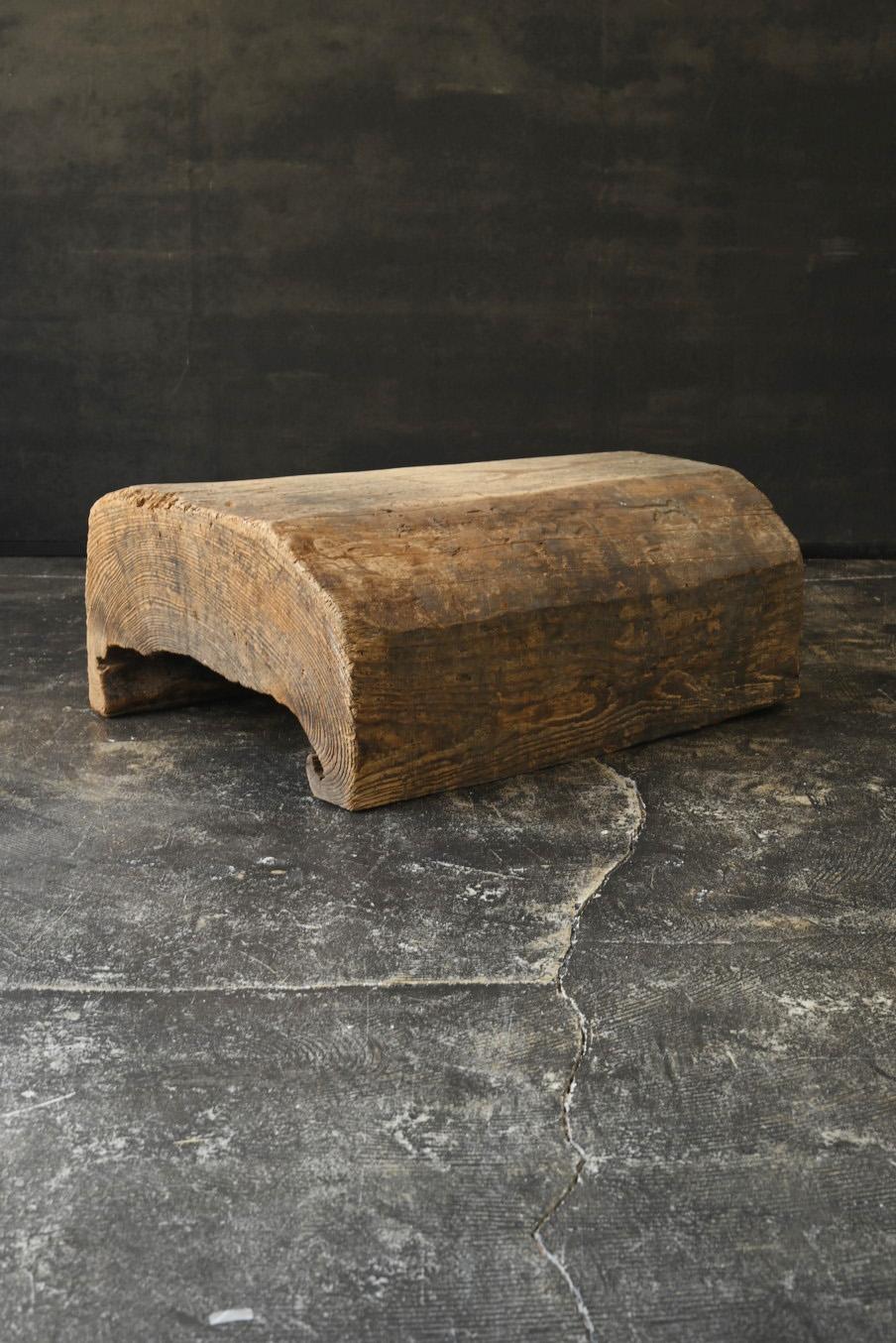 Old Japanese wooden low bench/20th century/wooden chair/stool For Sale 3