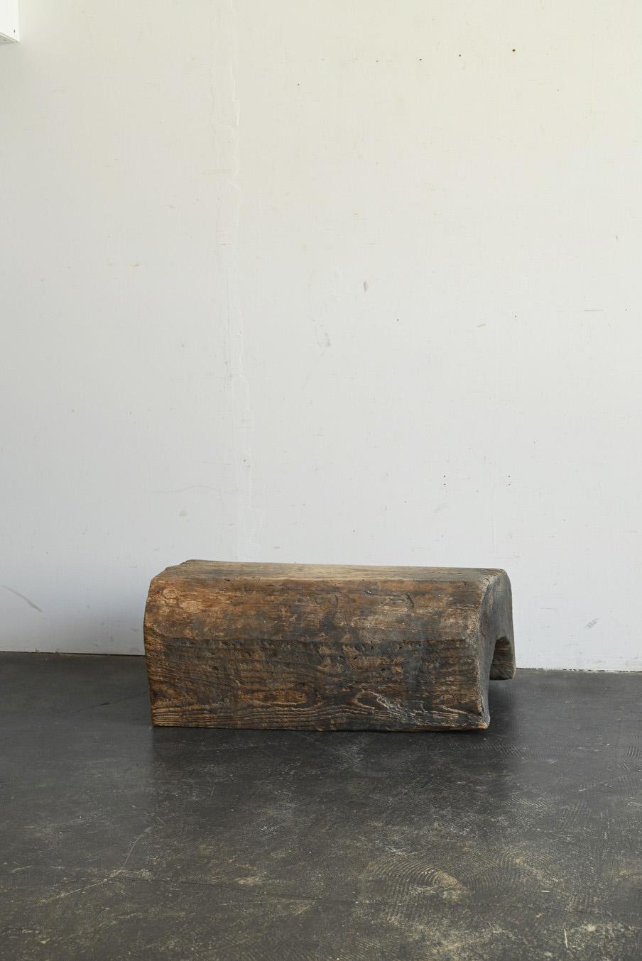 Old Japanese wooden low bench/20th century/wooden chair/stool For Sale 7