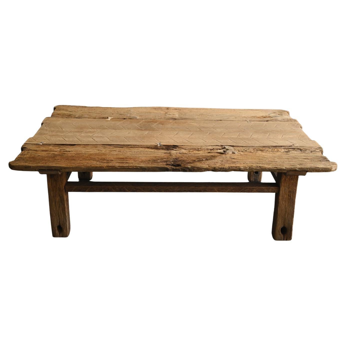 Altes japanischer niedriger Holztisch / 20. Jahrhundert / Mitteltisch / Wabi-sabi-Tisch