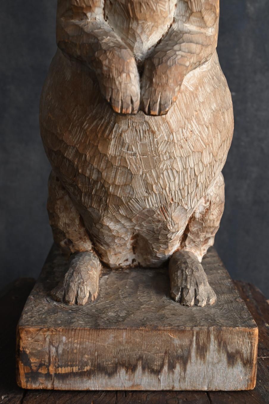 Alte japanische Holzkaninchenfigur/20. Jahrhundert/geschnitztes Tier im Angebot 4