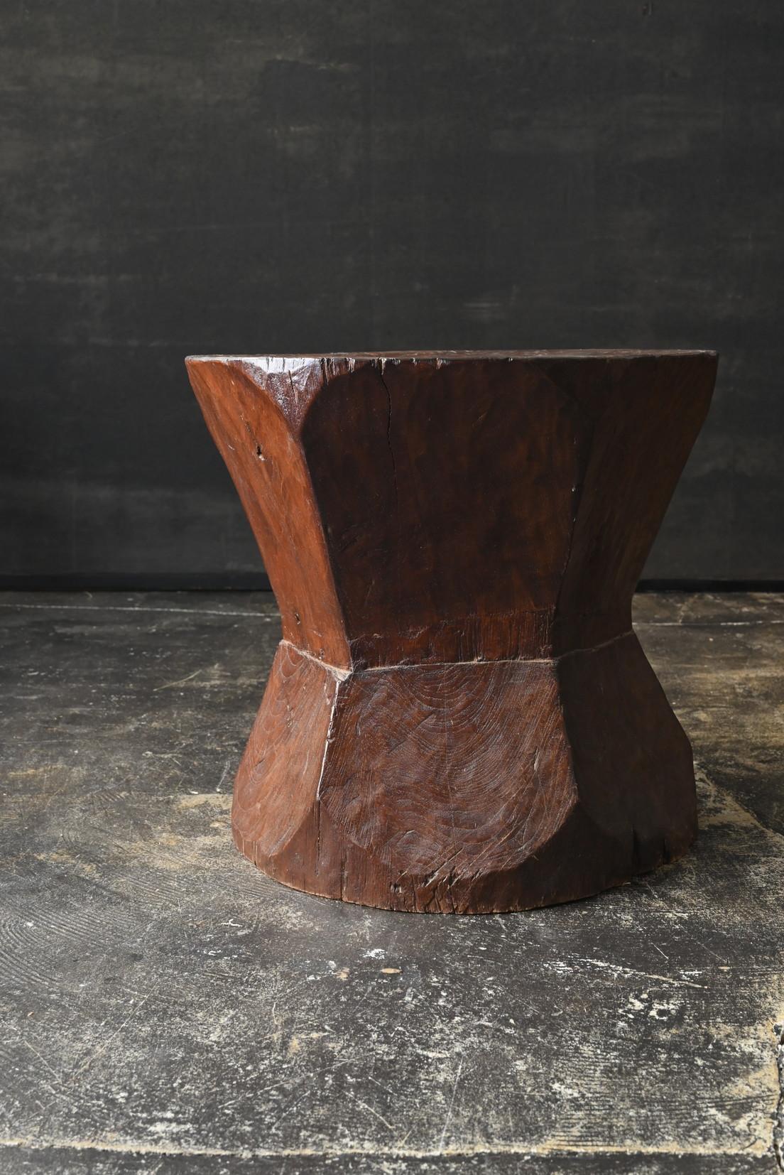 Ancien tabouret japonais en bois / 20e siècle / Chaise polygonale/MINGEI en vente 3