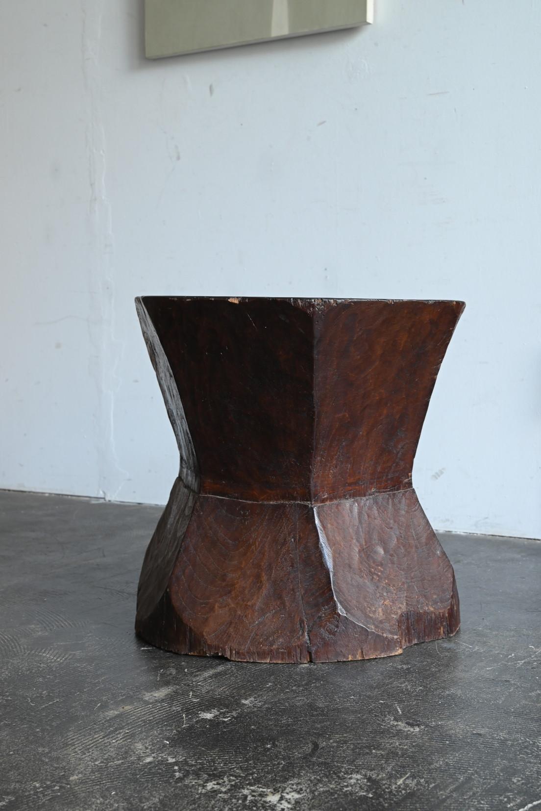20ième siècle Ancien tabouret japonais en bois / 20e siècle / Chaise polygonale/MINGEI en vente