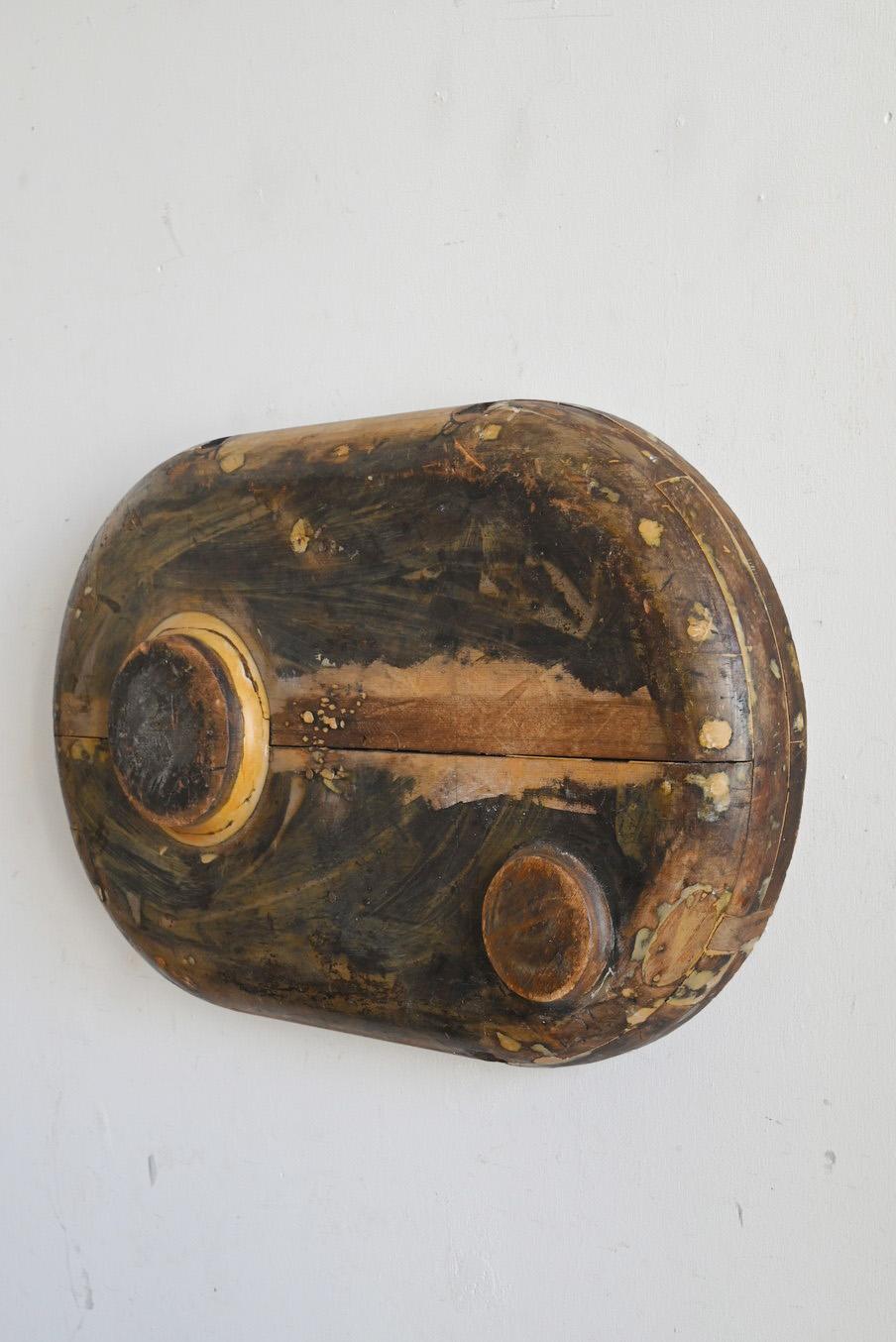 Woodwork Old Japanese wooden wall hanging object/wooden mold/20th century For Sale