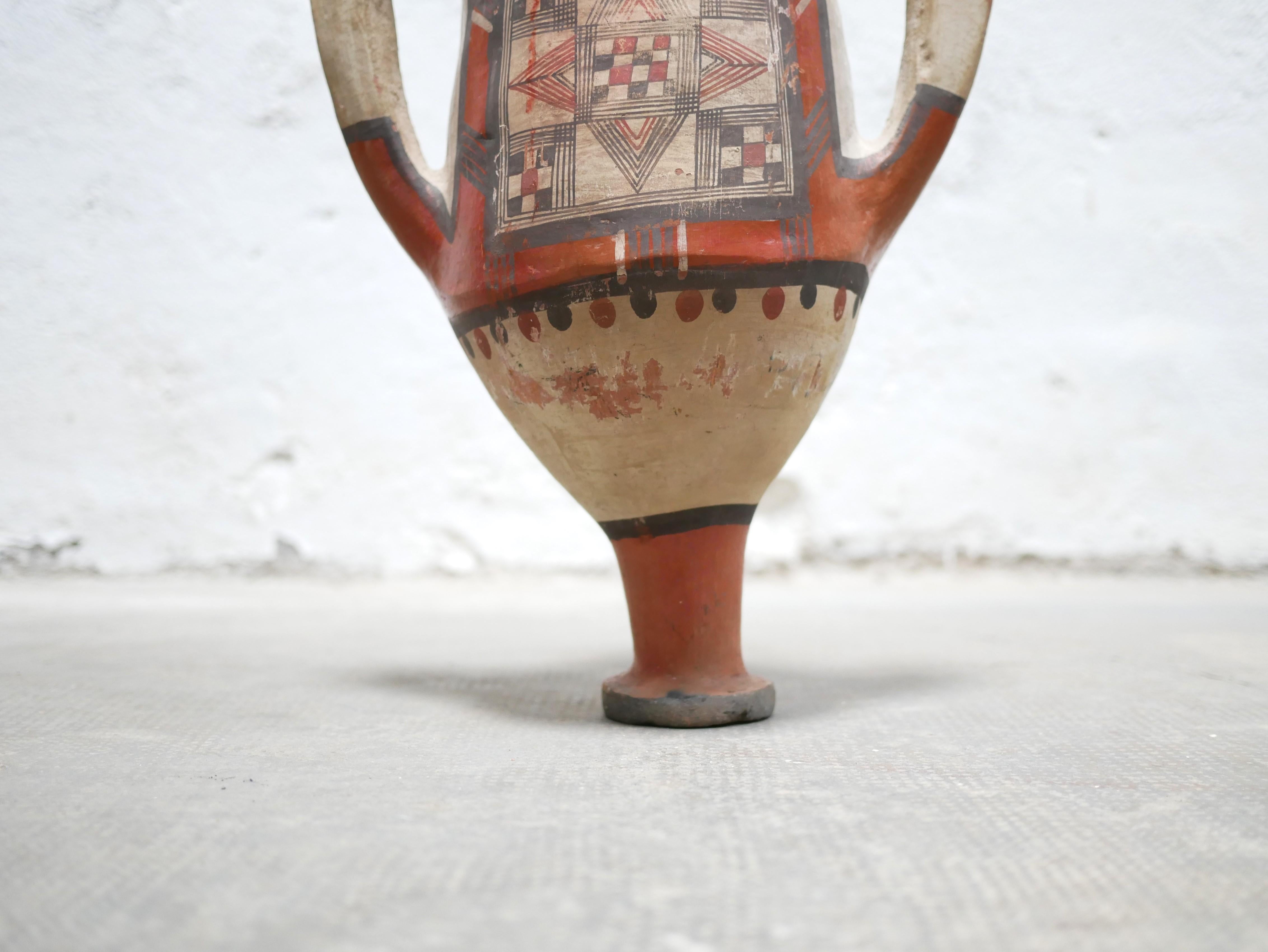 Alte kabylische Amphora aus Terrakotta im Angebot 5