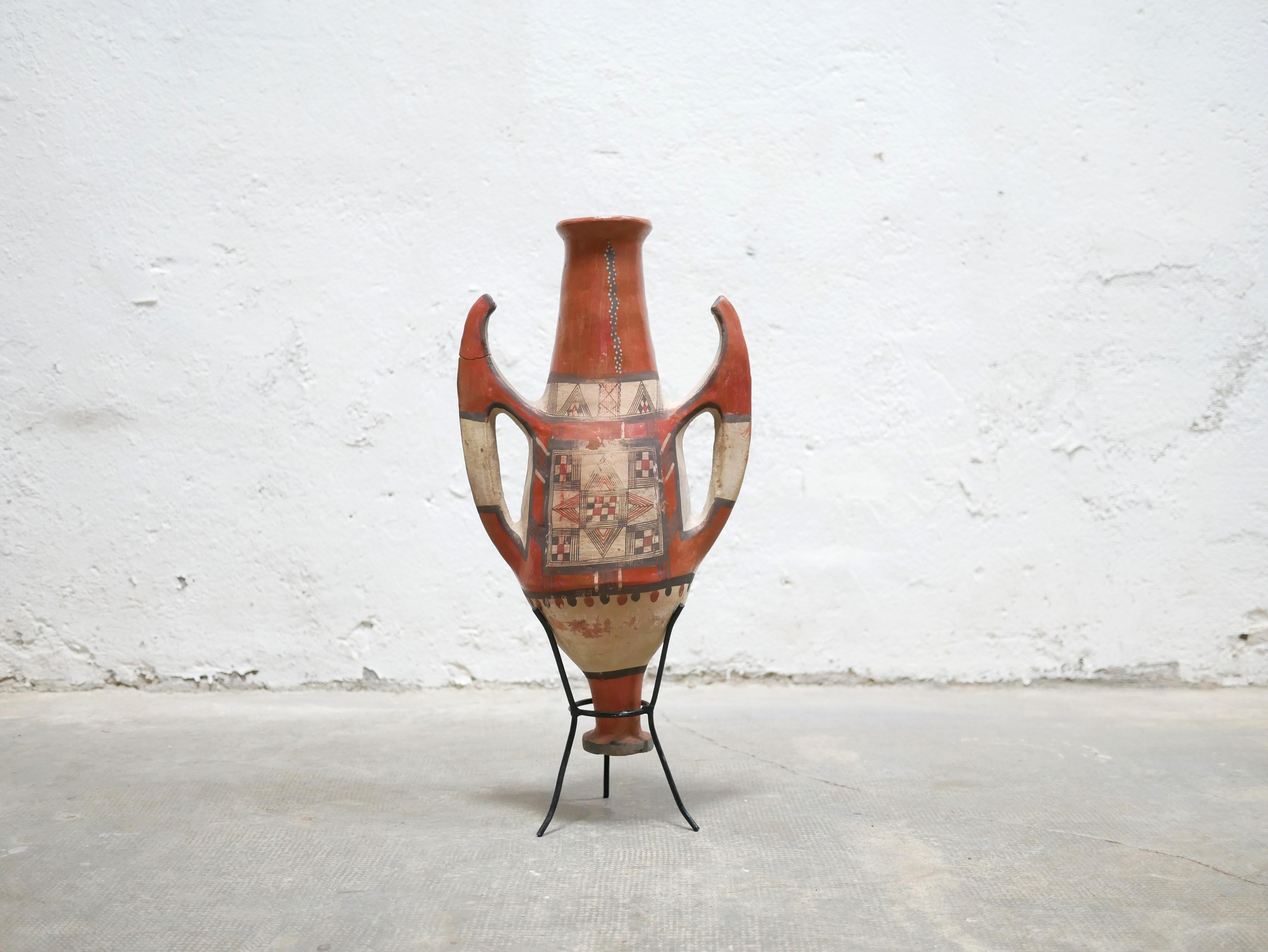 Alte kabylische Amphora aus Terrakotta im Angebot 6
