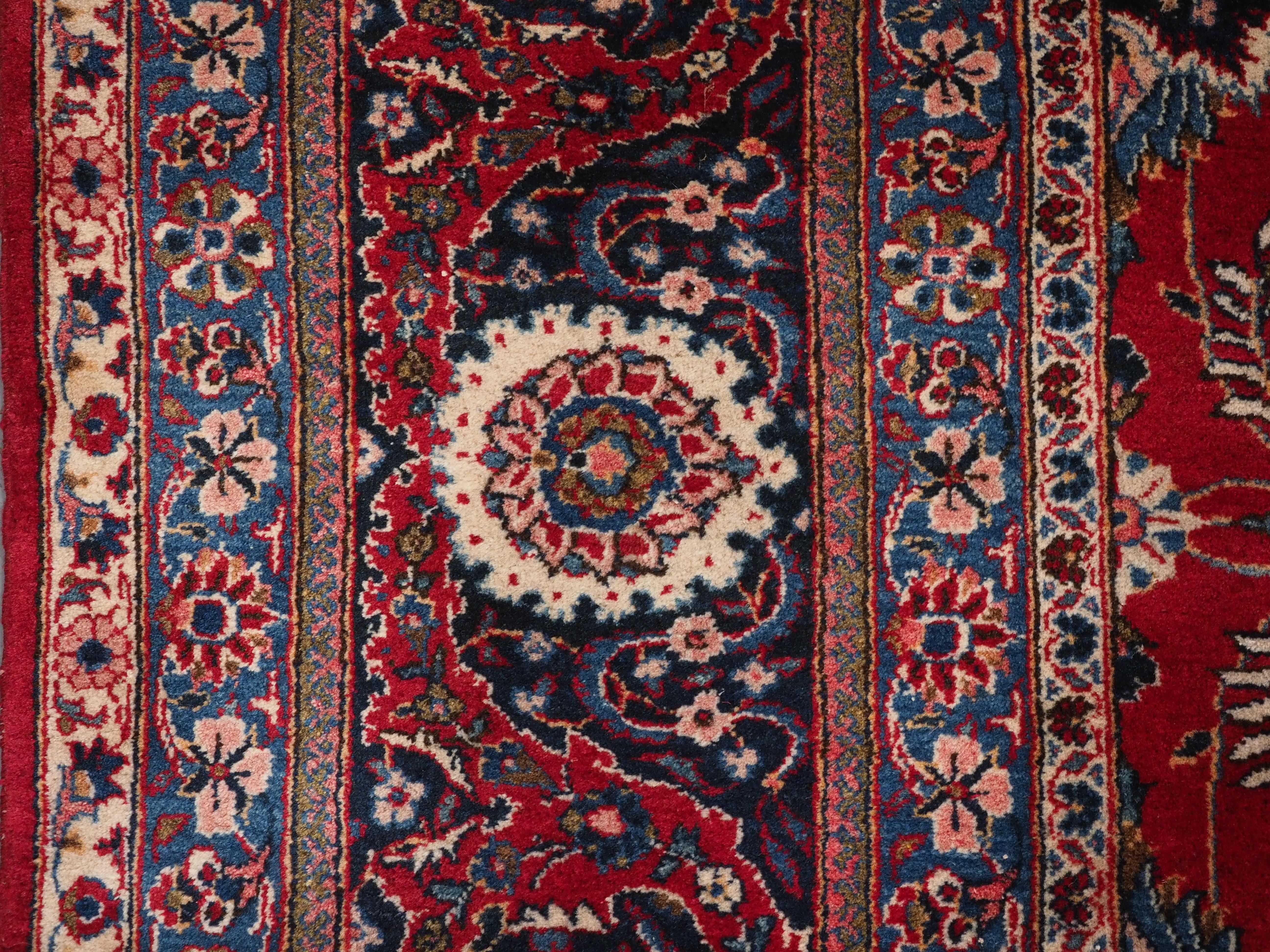 Alfombra kashan antigua de diseño clásico integral y buen color,  hacia 1980. Caucásico en venta