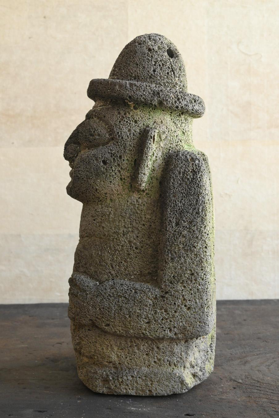 Antiguas figuras de piedra coreanas/[Dol Harubang]/Siglos XIX a XX/Guardián de piedra siglo XX