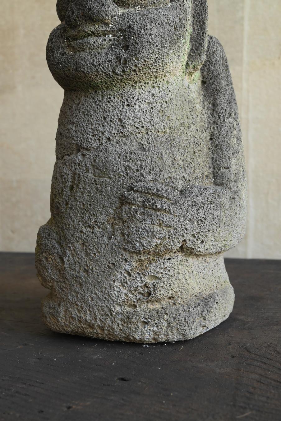 Antiguas figuras de piedra coreanas/[Dol Harubang]/Siglos XIX a XX/Guardián de piedra Surcoreano