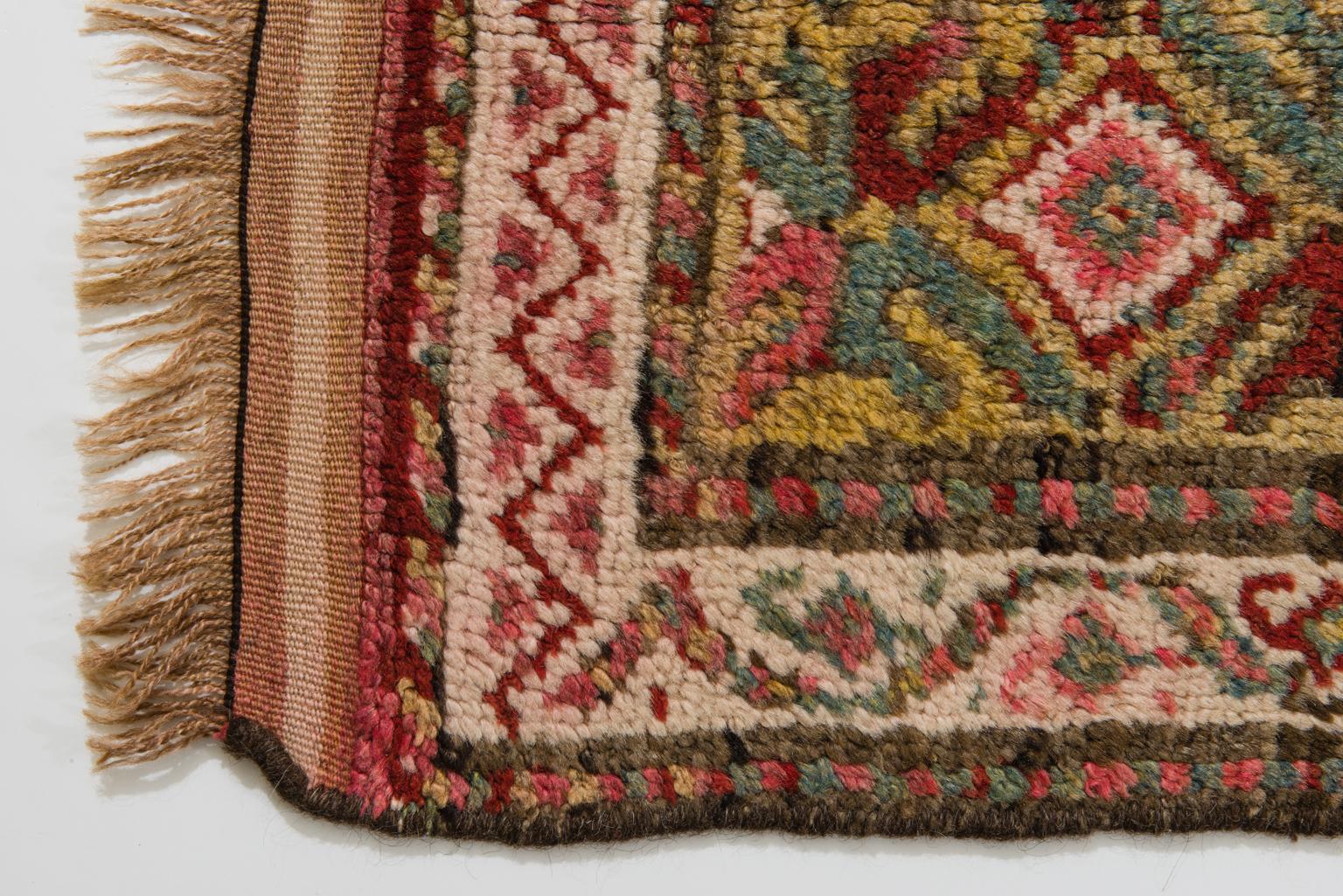 20th Century Old Kurdestan Carpet or Rug For Sale