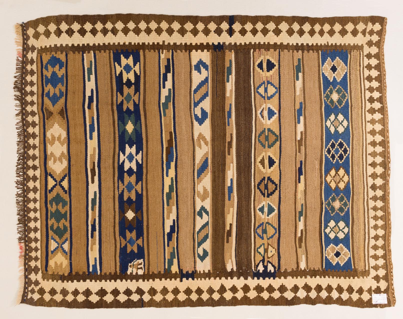 Altro Kilim curdo con lana di cammello naturale non colorata in vendita