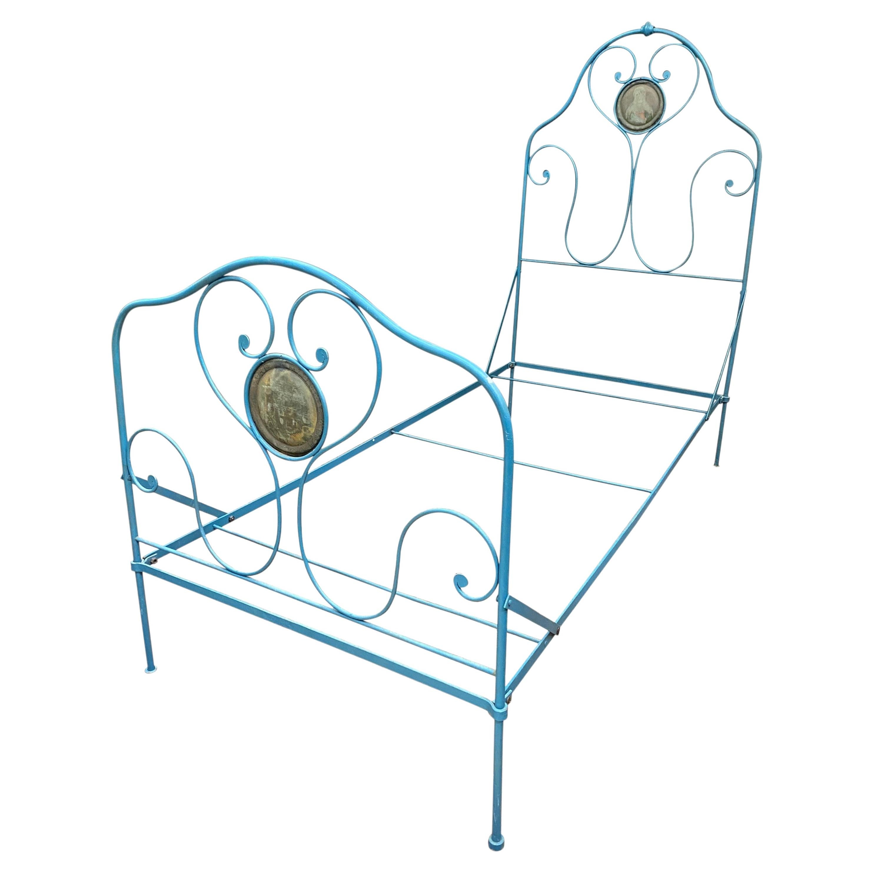 Old lacquered wrought iron bed, coming from a religious congregation circa 1900 For Sale