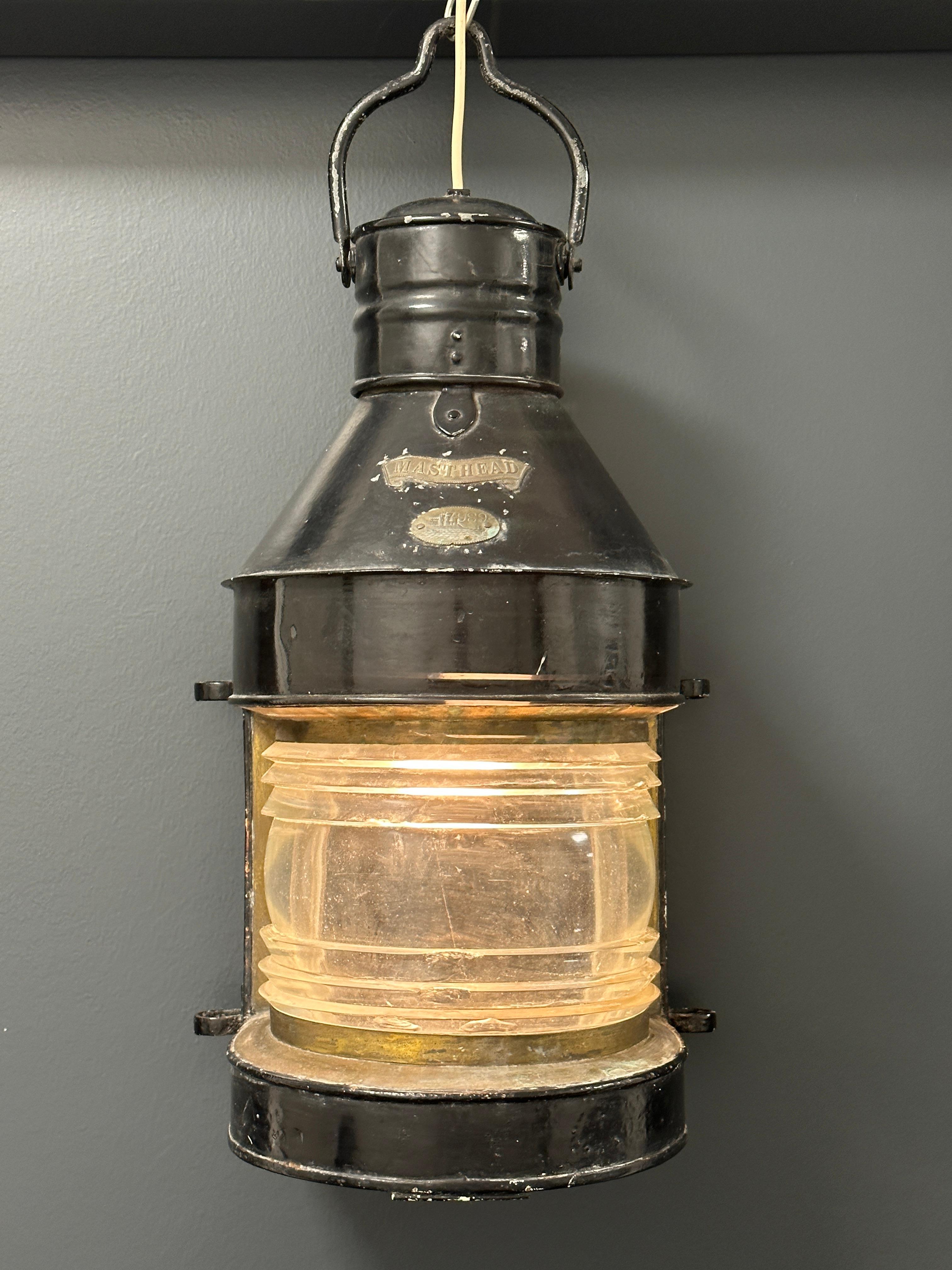 Old Large Masthead Nautical Ship Lamp, Vintage Industrial Style Decoration Item For Sale 9