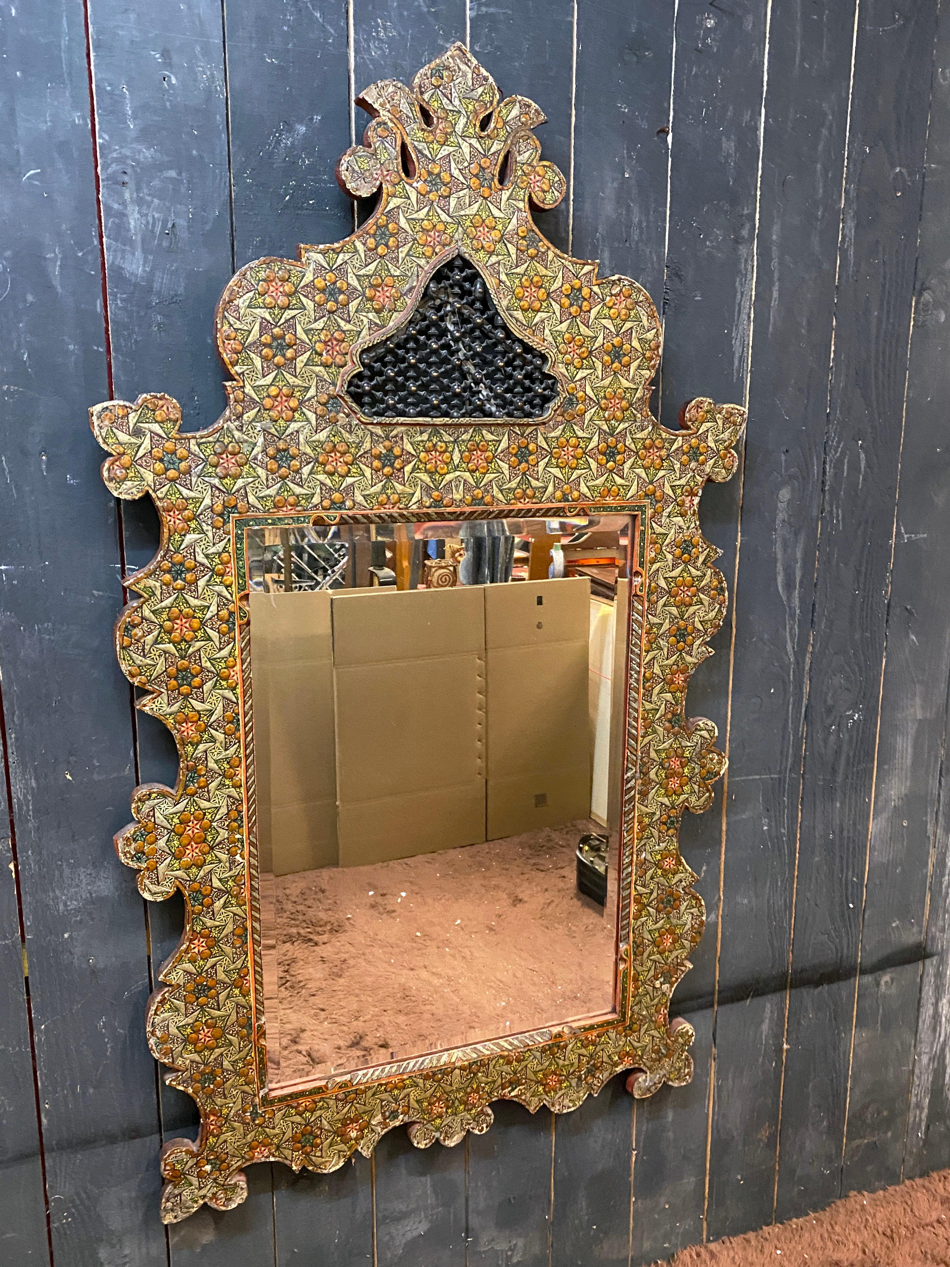 Wood Old large oriental mirror in engraved and polychromed wood; beveled mirror For Sale