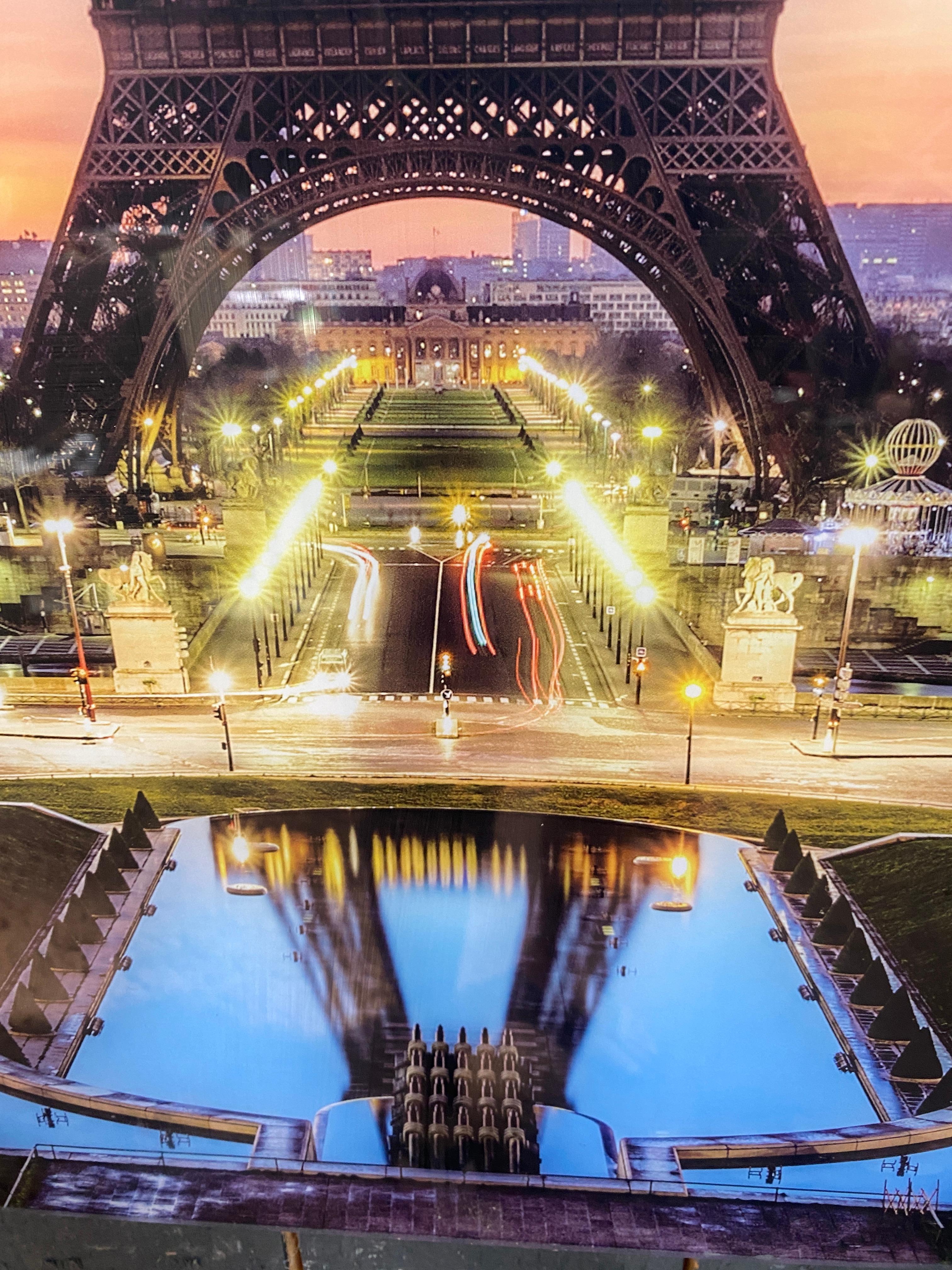 Old large silkscreen print on plexiglass representing the Eiffel Tower For Sale 5