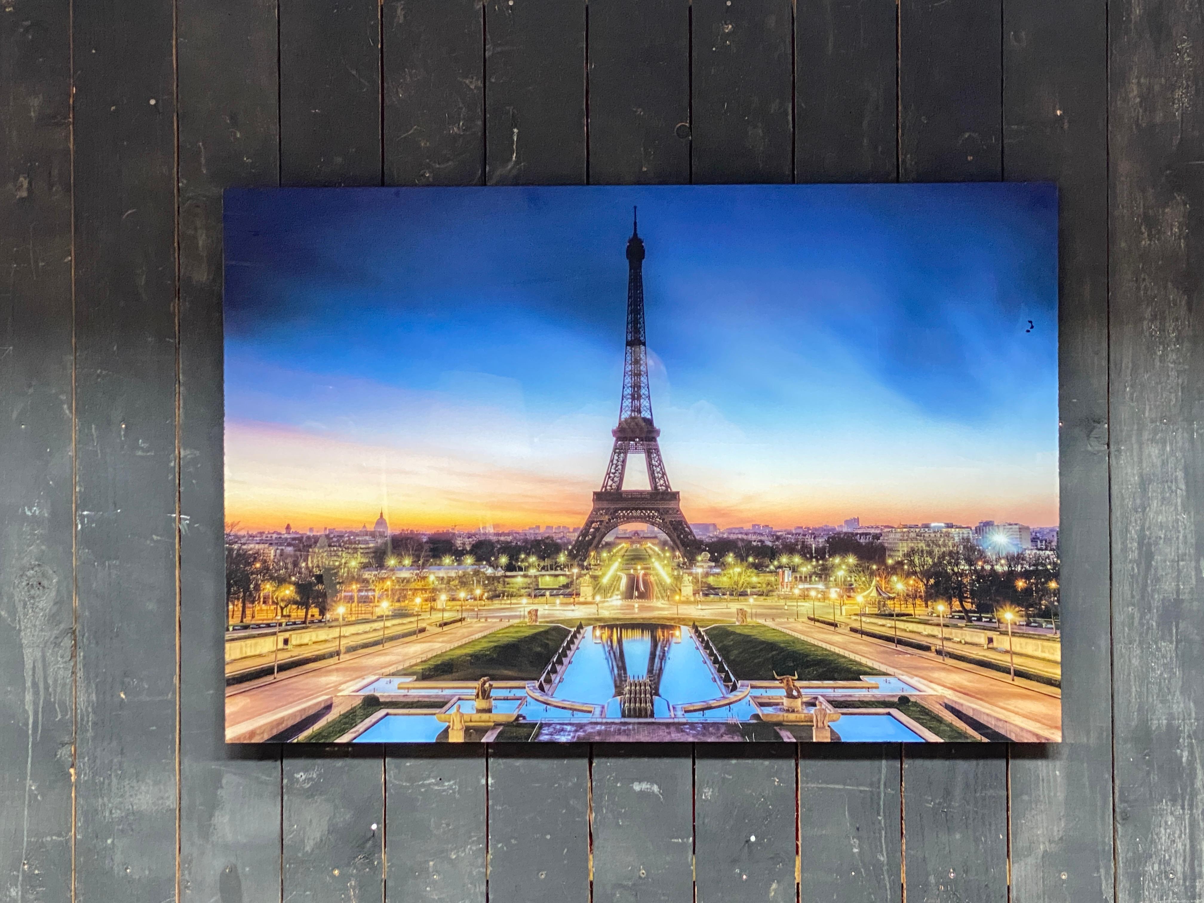 Old large silkscreen print on plexiglass representing the Eiffel Tower For Sale 6