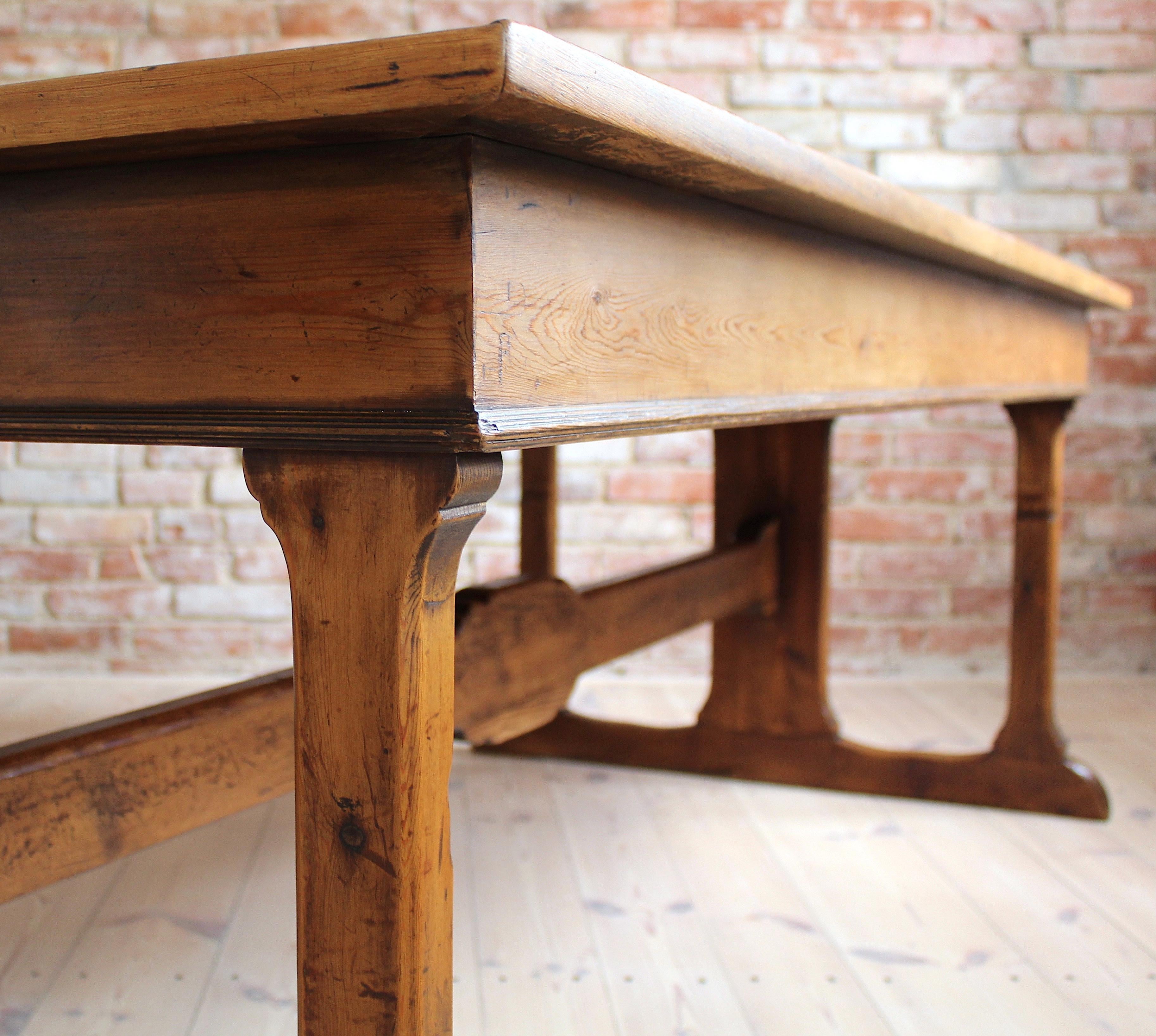 Old Library Trestle Table, Oak, Early 20th Century In Excellent Condition In Wrocław, Poland