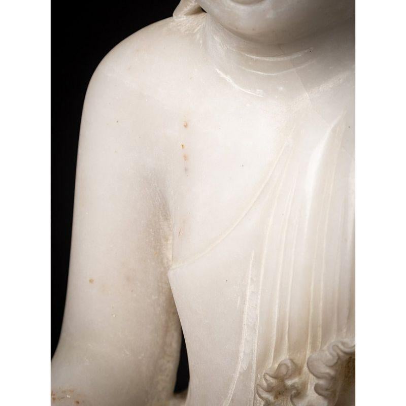 Old marble Burmese Buddha statue from Burma For Sale 5
