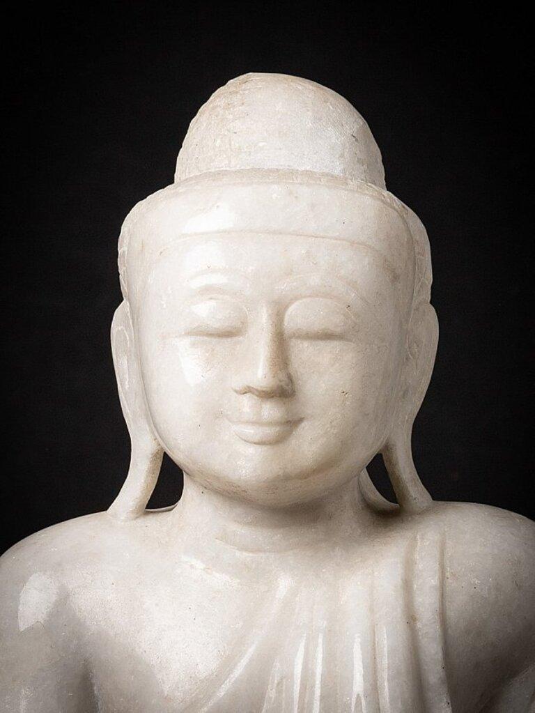 Old Marble Burmese Buddha Statue from Burma In Good Condition For Sale In DEVENTER, NL