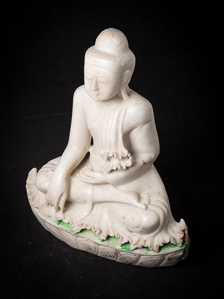 Old Marble Burmese Buddha Statue from Burma For Sale 4