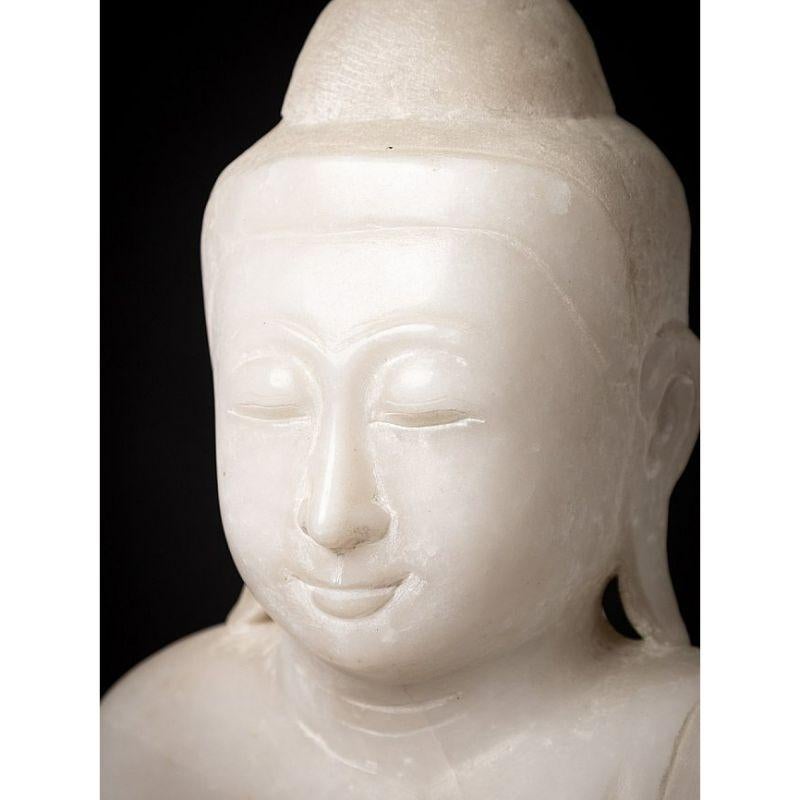 Old marble Burmese Buddha statue from Burma For Sale 4