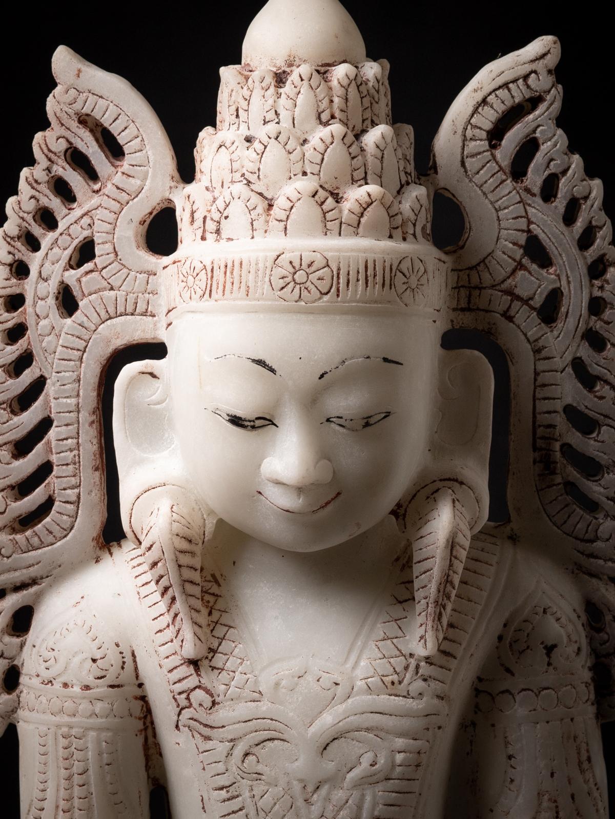 Old marble Burmese crowned Buddha statue from Burma In Good Condition For Sale In DEVENTER, NL
